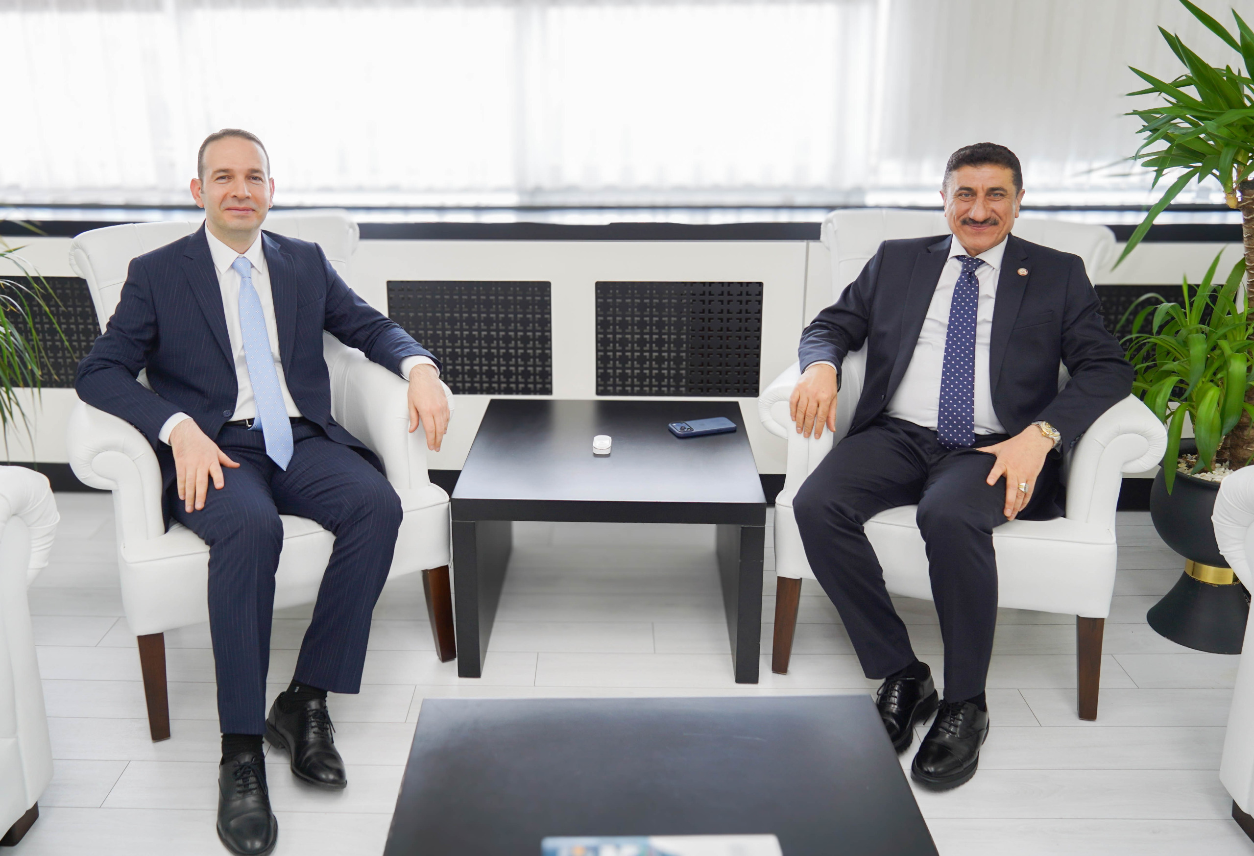 Nizip Kaymakamı Uğurlu'dan Rektörümüz Akman’a Ziyaret