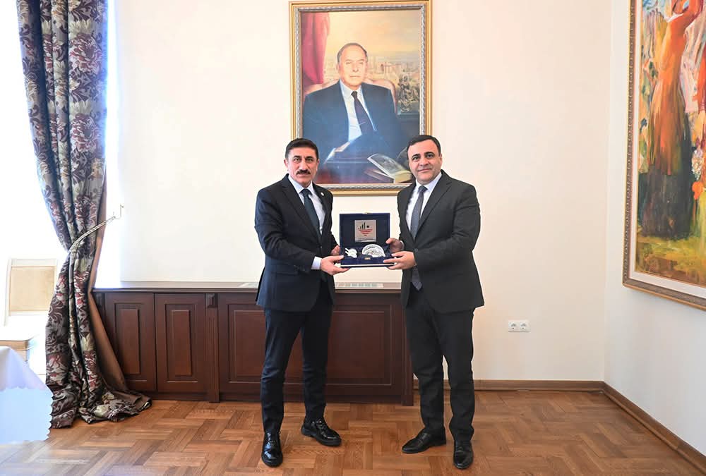 Rektörümüz Prof. Dr. Zekeriya Akman, Azerbaycan Kültür Rektörümüz Prof. Dr. Zekeriya Akman, Azerbaycan Kültür Merkezi Başkanı Samir Abbasov ile Bir Araya Geldi