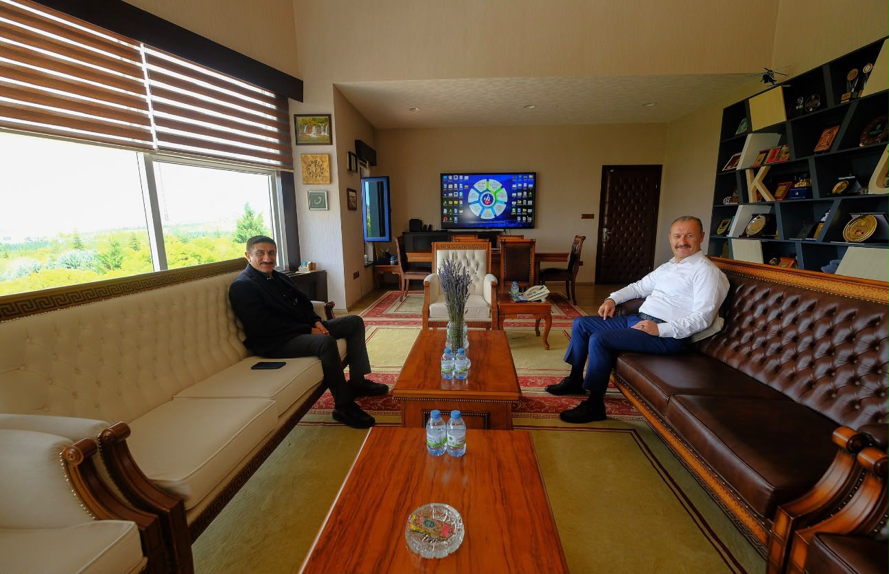 Rektörümüz Akman, Kırıkkale Üniversitesi Rektörü Aslan'ı Ziyaret Etti