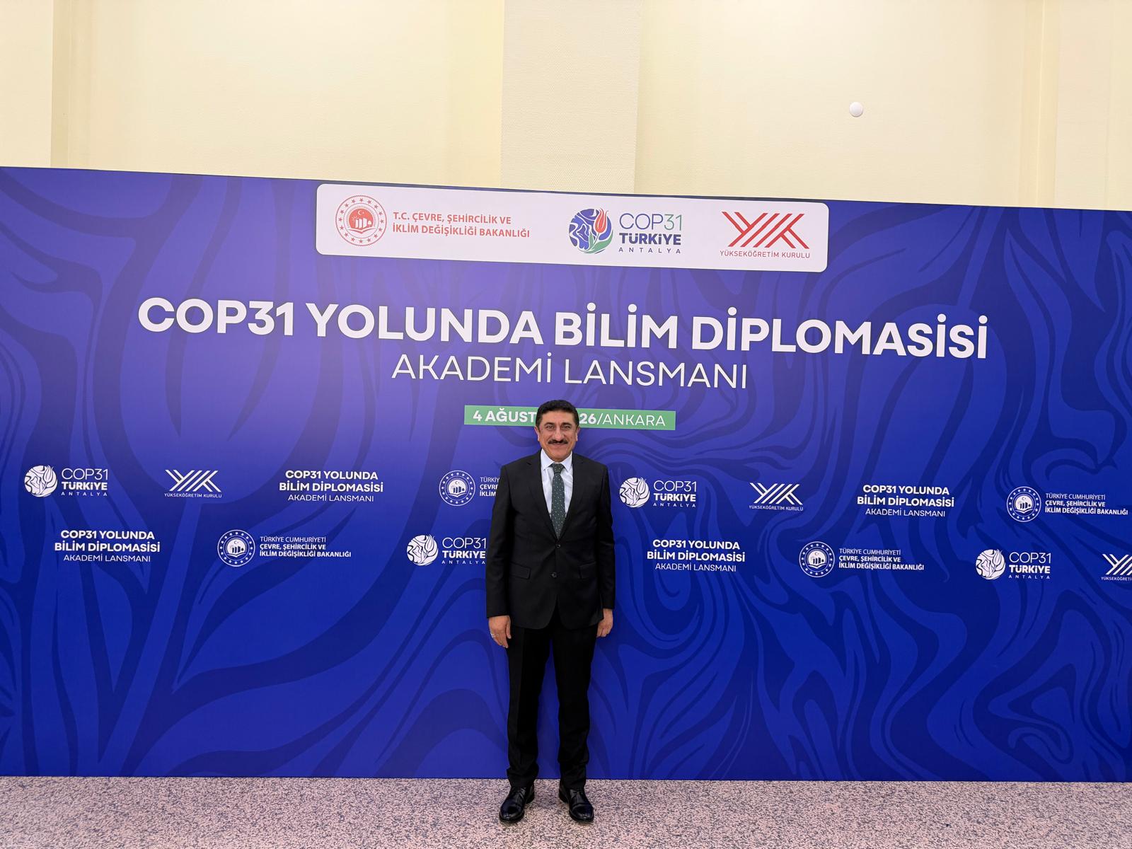 رئيس جامعتنا أكمان يشارك في برنامج «الدبلوماسية العلمية في الطريق إلى COP31: إطلاق الأكاديمية»