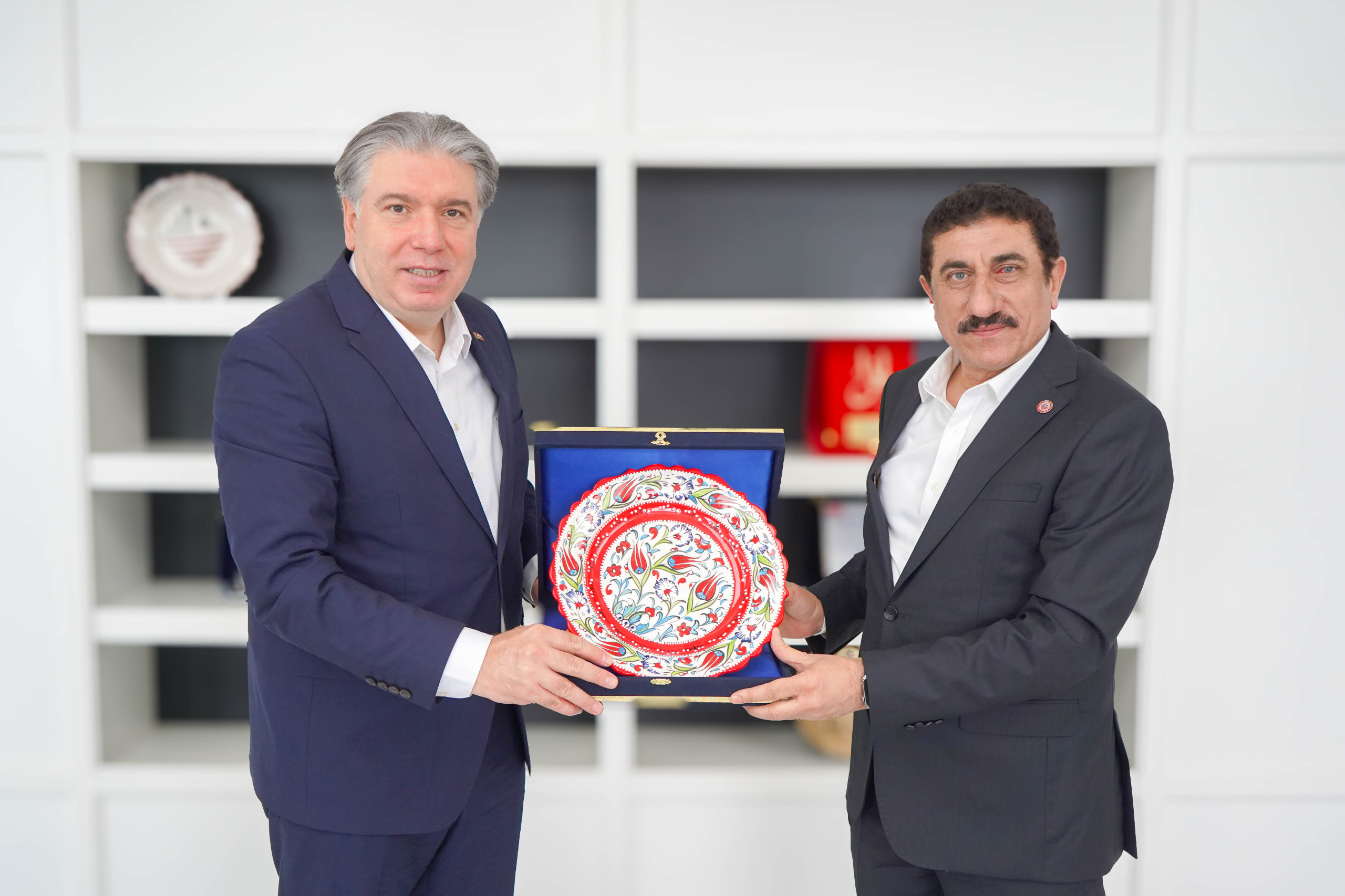 Rector of Yalova University Bahçekapılı Visits Rector Akman