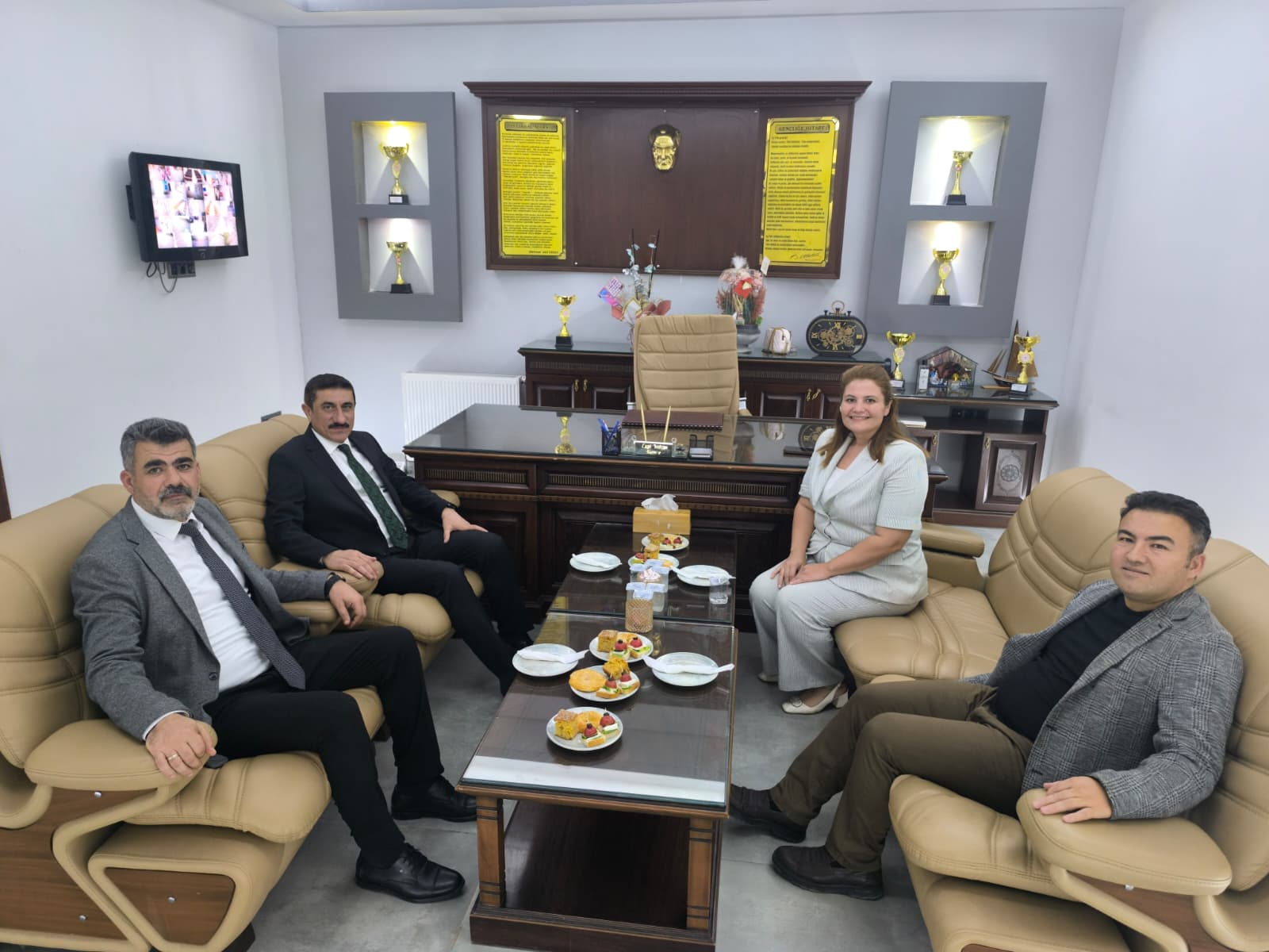 Rektörümüz Akman’dan Kilis Özel Birikim Kolejine Ziyaret