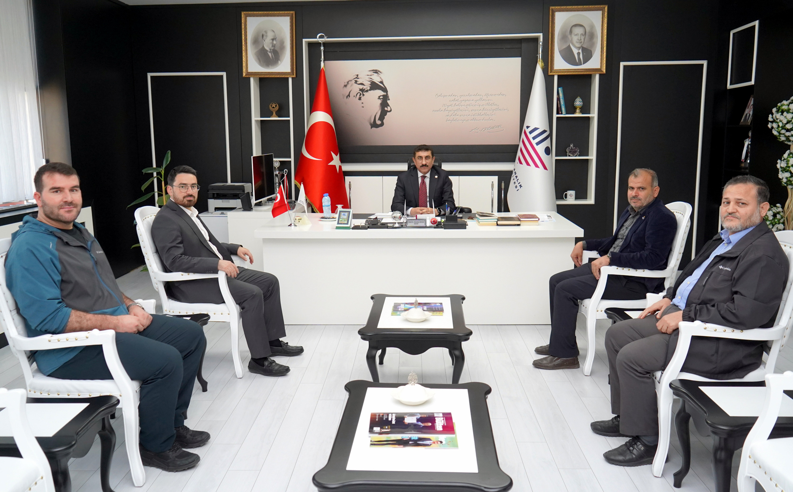 Yedi Başak İnsani Yardım Derneği Yönetim Kurulu Başkanı Yıldırım’dan Rektörümüz Akman’a Ziyaret