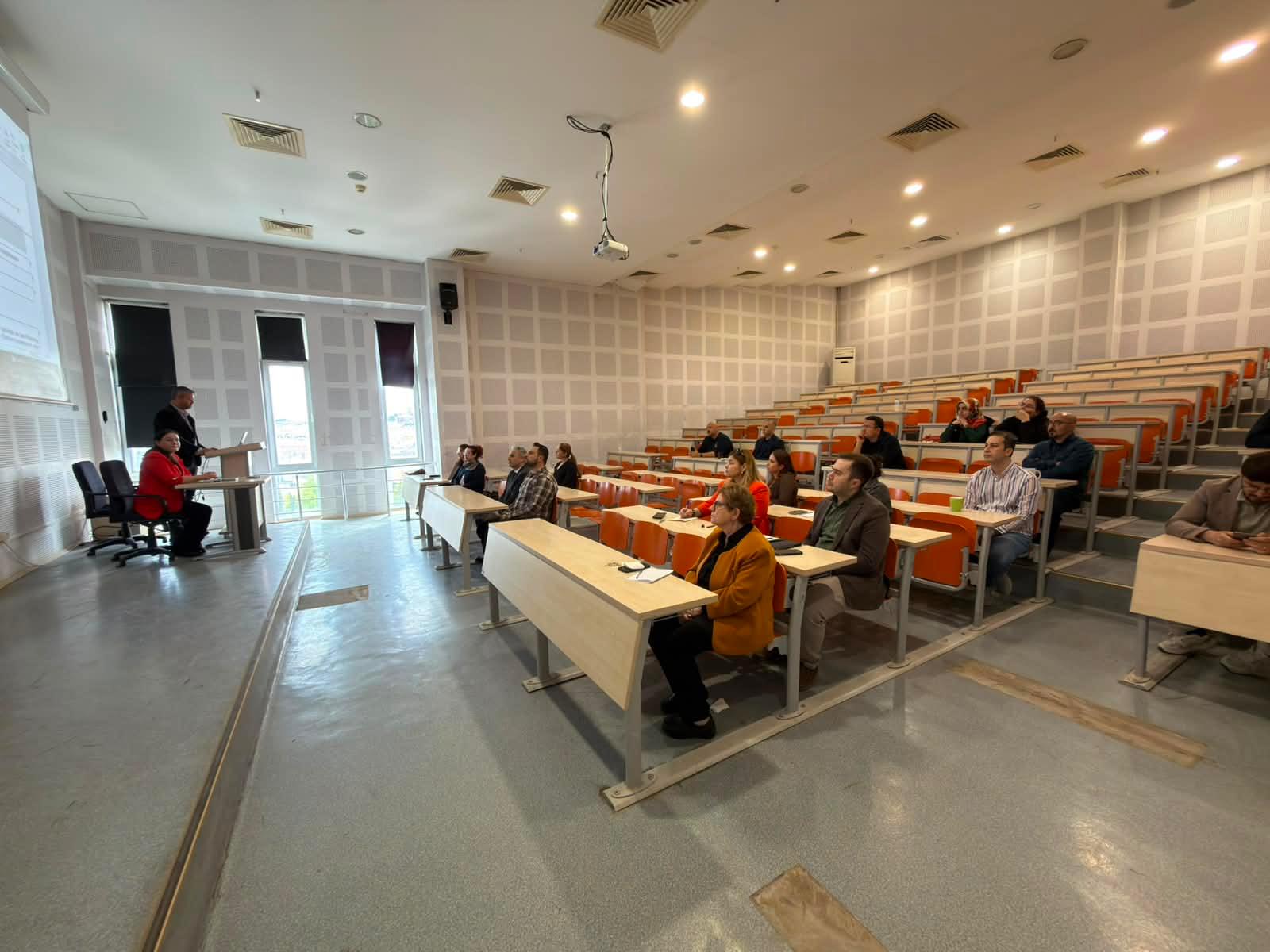 Üniversitemizde TÜBİTAK Proje Yazma Eğitimi Düzenlendi