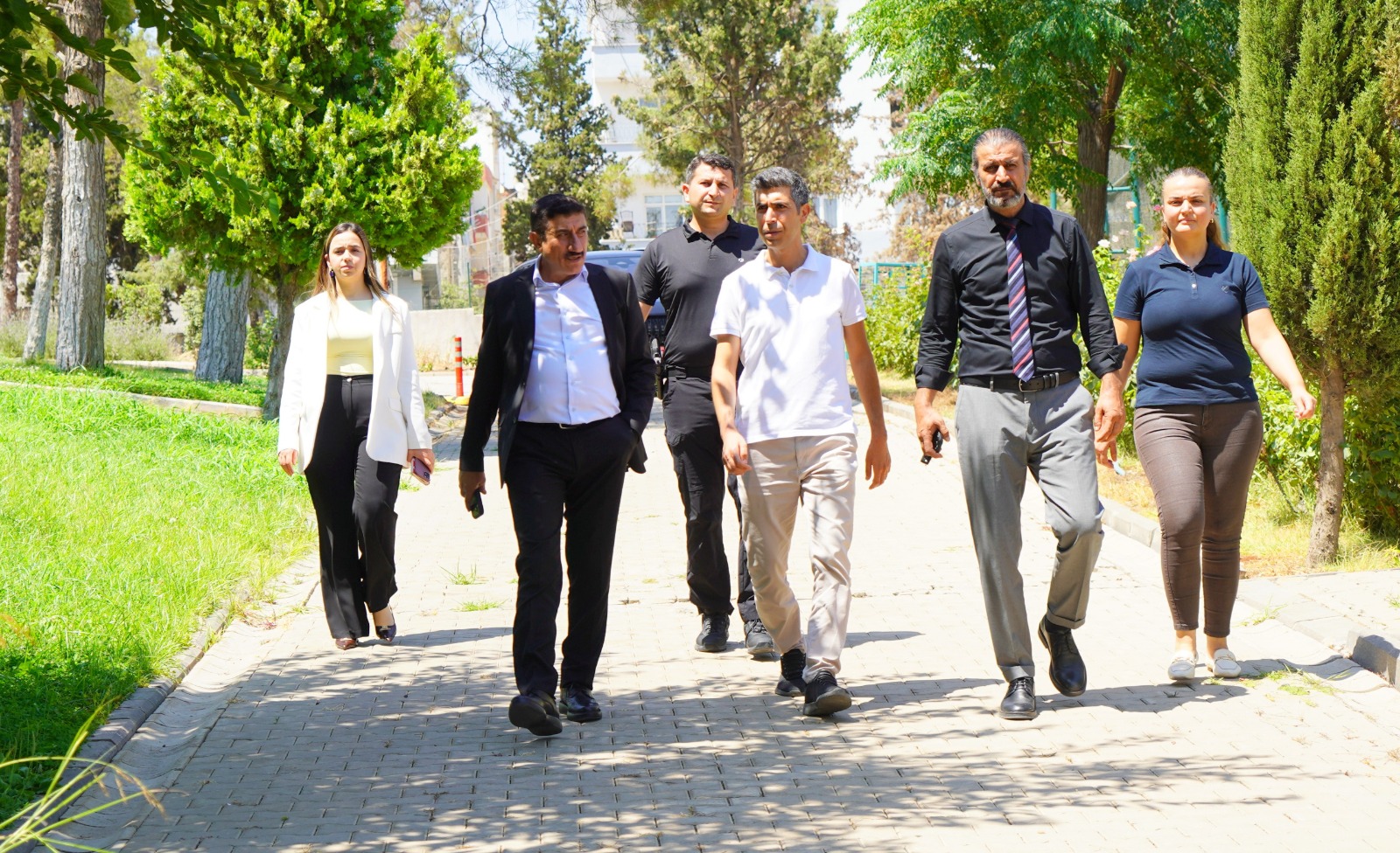 أجرى رئيس جامعتنا الأستاذ الدكتور زكريا أكمان جولة تفقدية في حرم قره طاش الجامعي