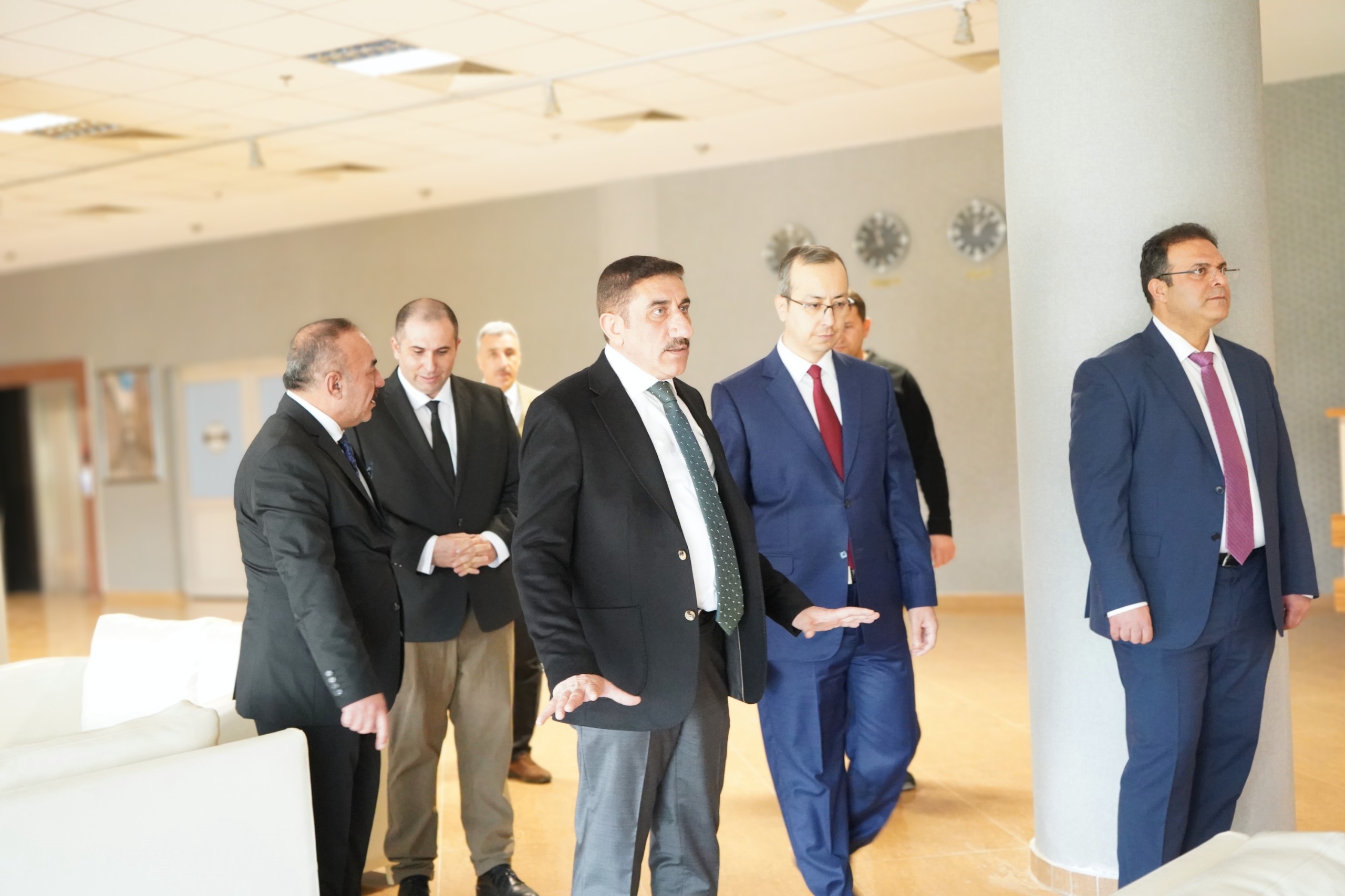 Rektörümüz Prof. Dr. Zekeriya Akman, Üniversitemiz Turizm ve Otelcilik Uygulama Oteli'ni Ziyaret Etti