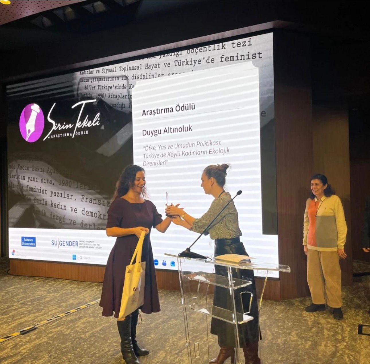 Doç. Dr. Altınoluk, Şirin Tekeli Araştırma Ödülü’ne Layık Görüldü