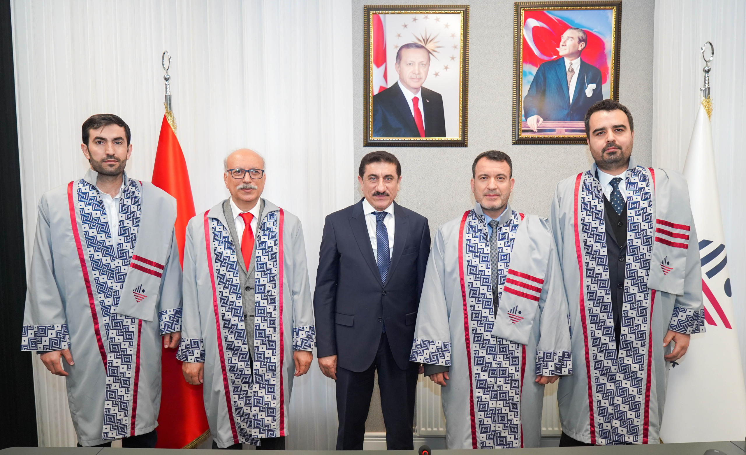 Üniversitemiz Yeni Profesör ve Doçentler Kazandı