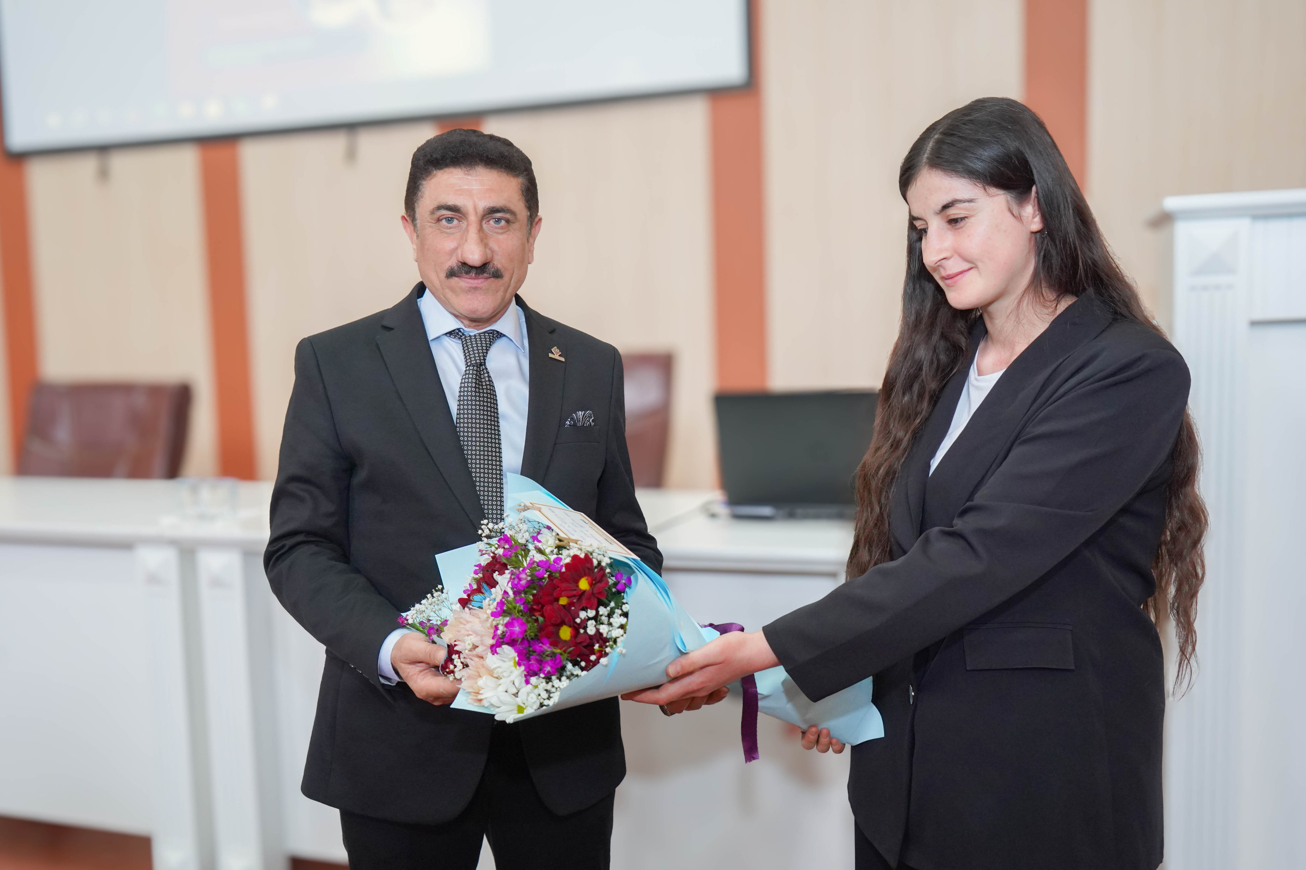 Rektörümüz Prof. Dr. Zekeriya Akman, Öğrencilerle Bir Araya Geldi