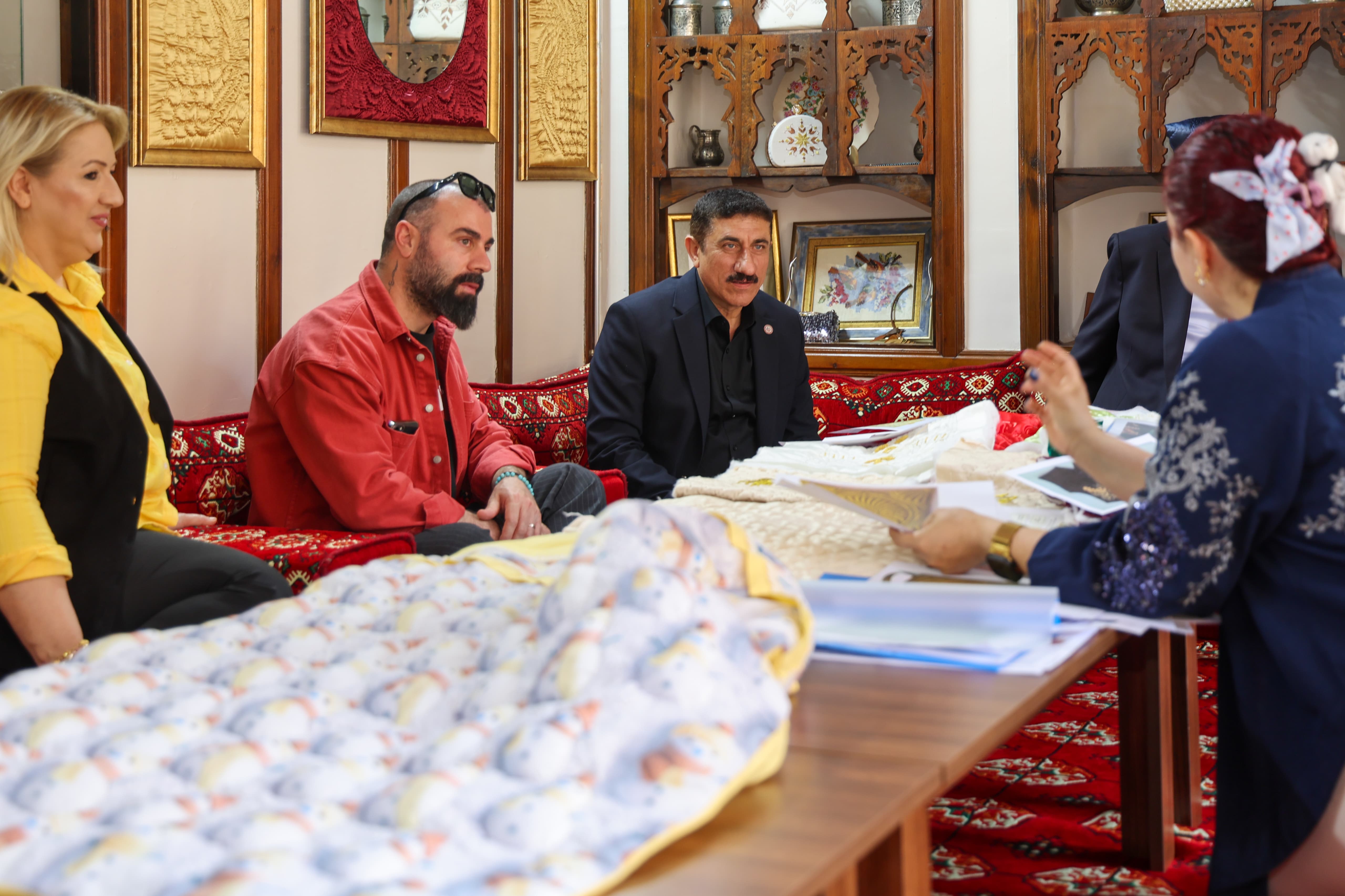 Rector Akman Attended the Traditional Handicrafts Exhibition