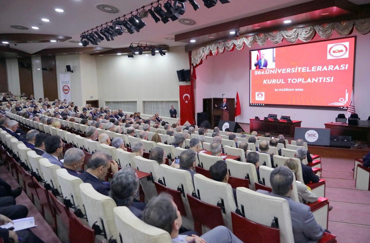 Rektörümüz Akman, 264. Üniversitelerarası Kurul Toplantısı'na Katıldı