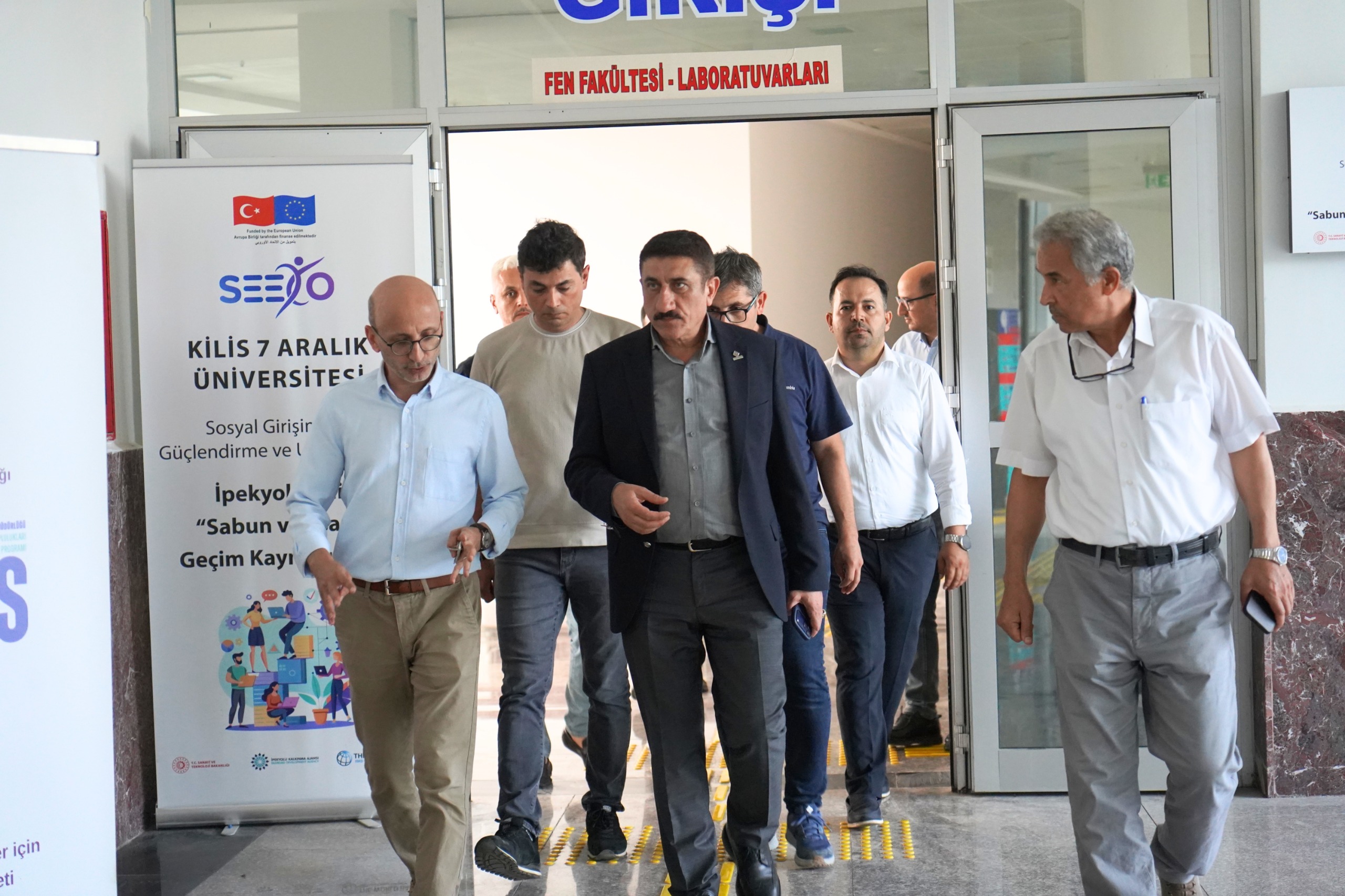 Rektörümüz Akman’dan Laboratuvarlara İnceleme Ziyareti