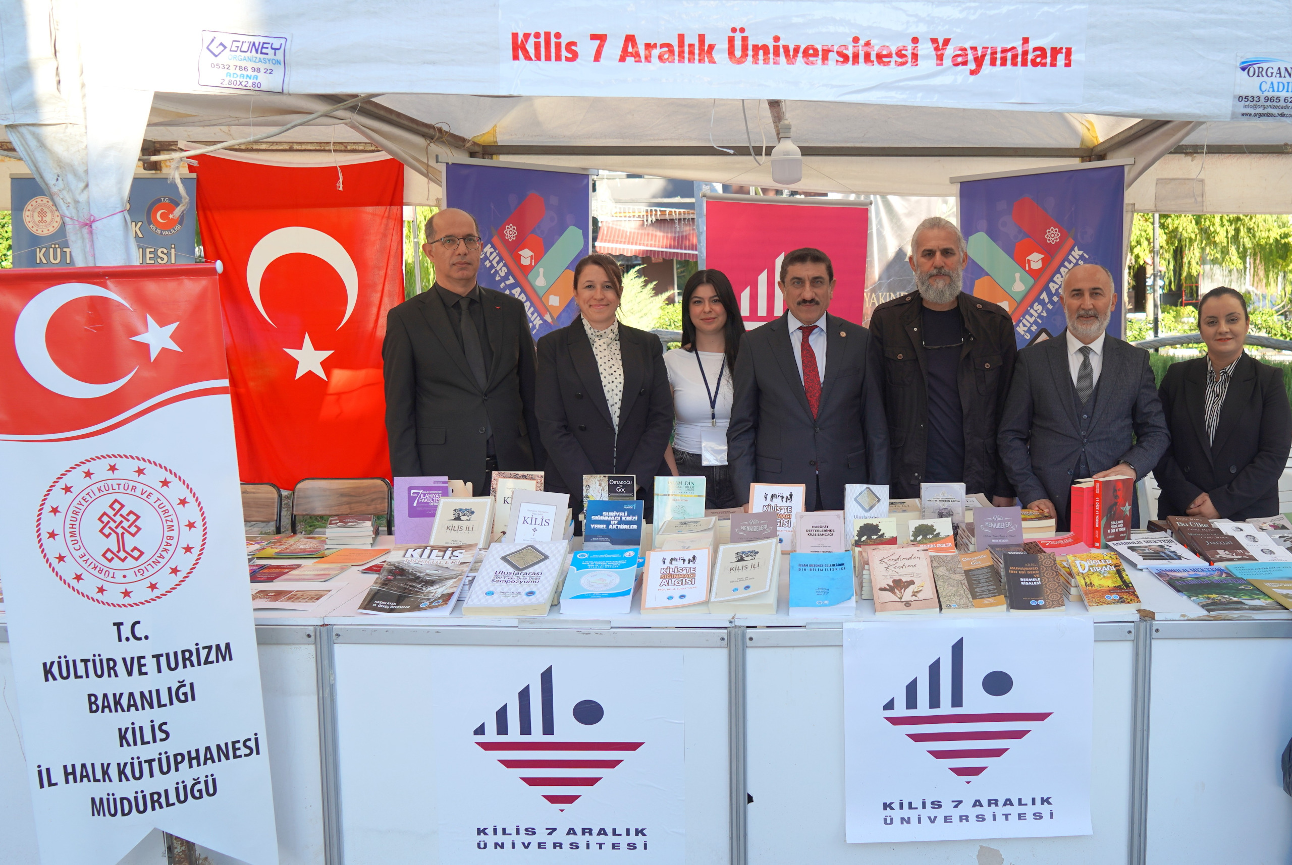 Rektörümüz Akman, Kilis Kitap Fuarı’nda Kitapseverlerle Buluştu
