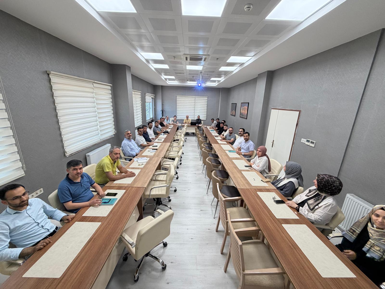 Training Programme Titled “Experience, Strategy and Roadmap in TÜBİTAK Projects” Held at Our University